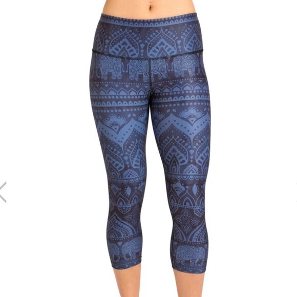 My Inner Fire Sacred Elephant Print Yoga Capri Crop Leggings - Picture 1 of 12